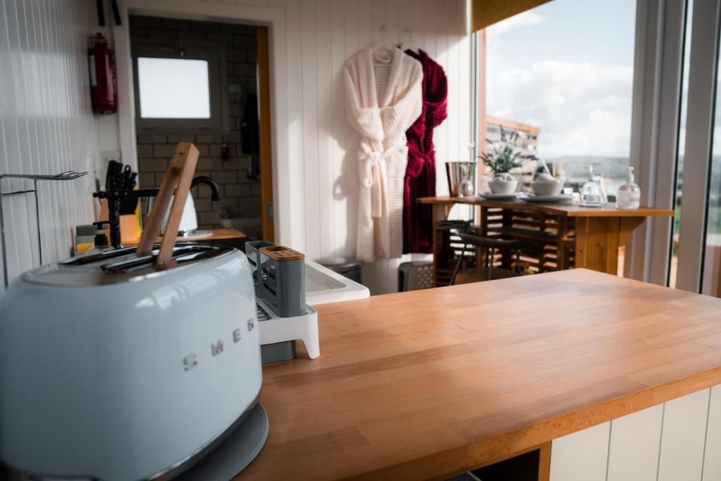 Кемпинги Killaloe luxury pods Annacarriga